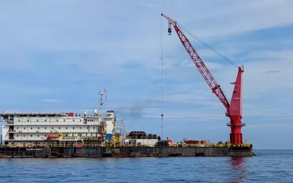 Foto Kapal AWB Rajawali Natuna
